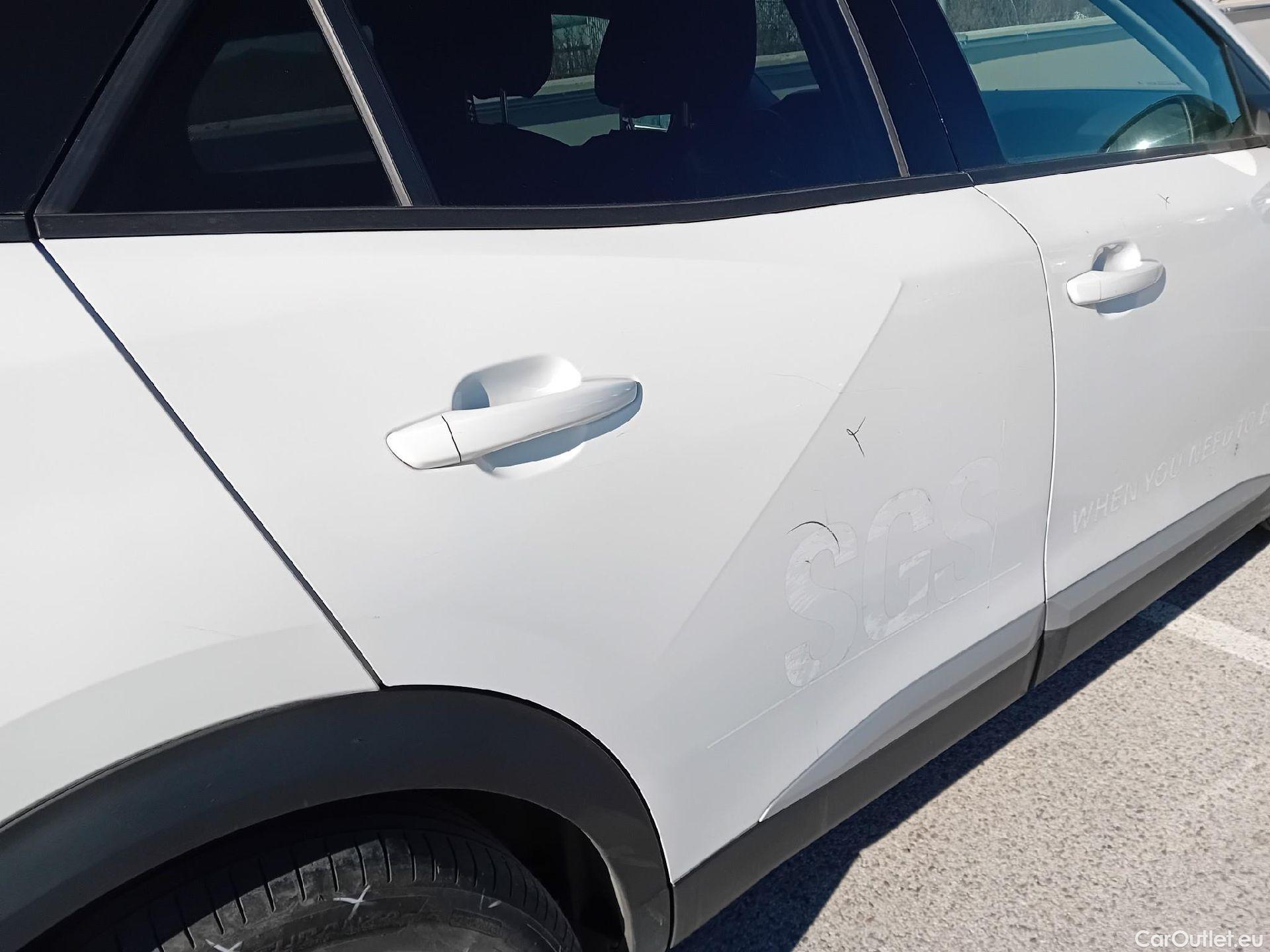  Peugeot  2008 PEUGEOT  / 2019 / 5P / todoterreno Allure BlueHDI 81kW (110CV) #30