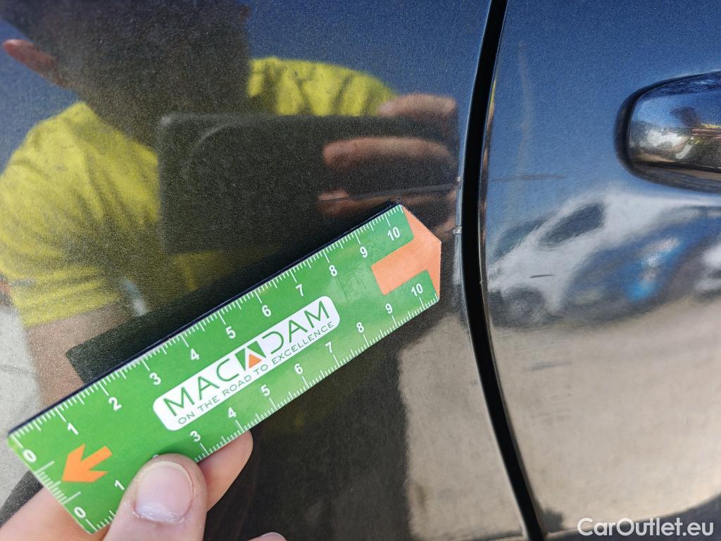  KIA  Niro KIA  / 2019 / 5P / crossover 1.6 GDi HEV 104kW (141CV) Concept #22