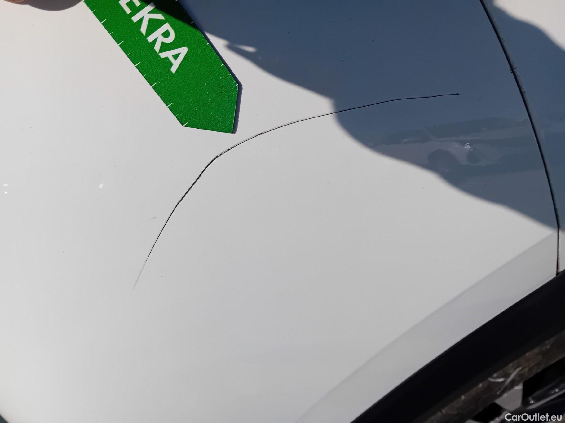  Peugeot  2008 PEUGEOT  / 2019 / 5P / todoterreno Allure BlueHDI 81kW (110CV) #41