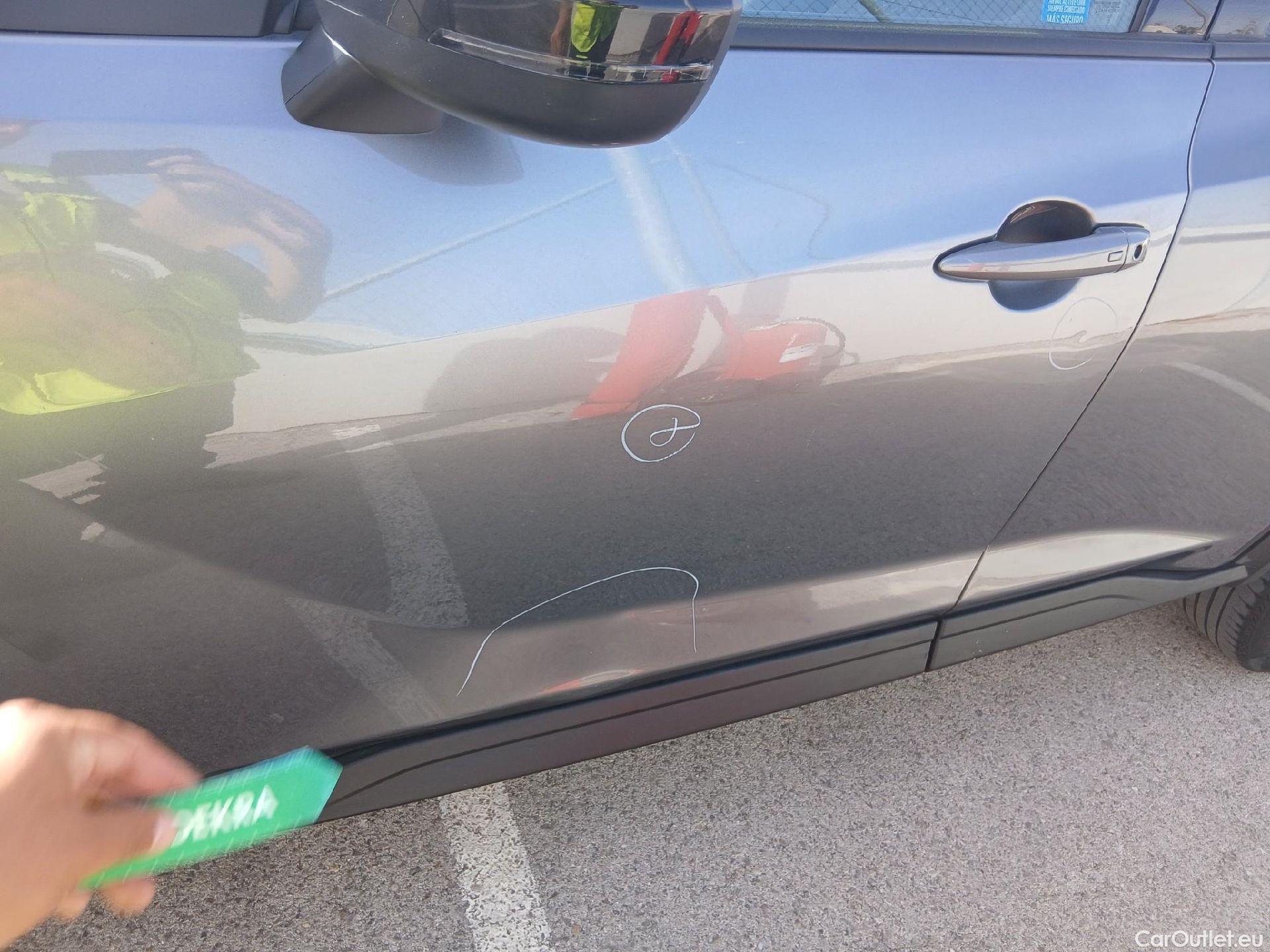  Nissan  Juke NISSAN  / 2019 / 5P / crossover DIG-T 84 kW (114 CV) DCT 7 V N-Connecta (AC2) #19