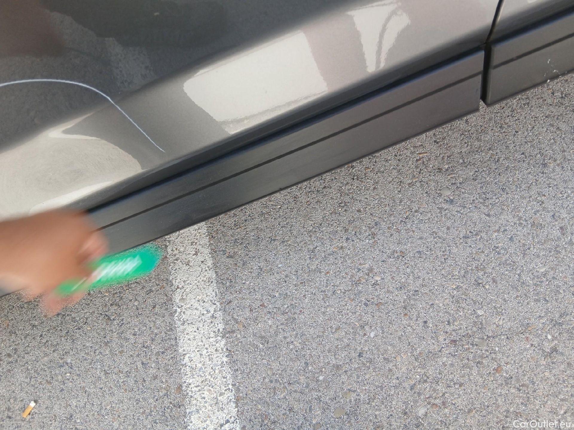  Nissan  Juke NISSAN  / 2019 / 5P / crossover DIG-T 84 kW (114 CV) DCT 7 V N-Connecta (AC2) #21