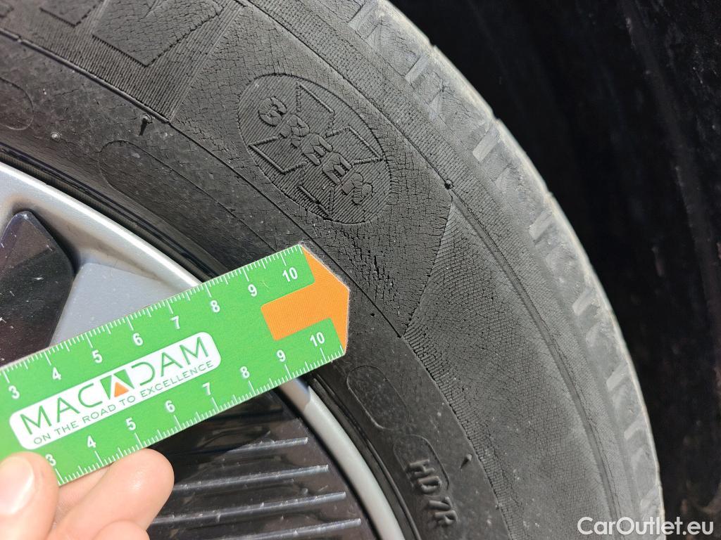  KIA  Niro KIA  / 2019 / 5P / crossover 1.6 GDi HEV 104kW (141CV) Concept #34