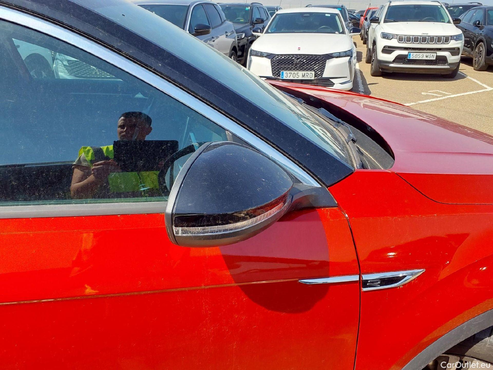  Volkswagen  T-ROC VOLKSWAGEN  / 2021 / 5P / todoterreno R-Line 2.0 TDI 110kW (150CV) DSG #11