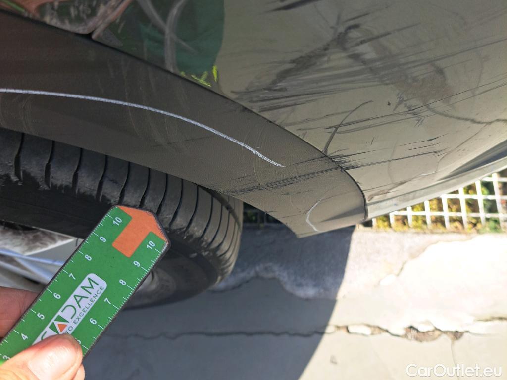  Volkswagen  T-ROC VOLKSWAGEN  / 2017 / 5P / todoterreno Advance 2.0 TDI 85kW (115CV) #39