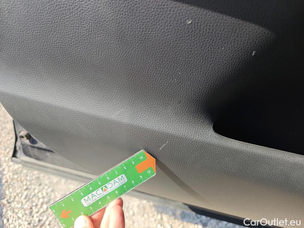  Toyota  RAV4 TOYOTA  todoterreno 2.5l 220H Advance 180 CV  #28