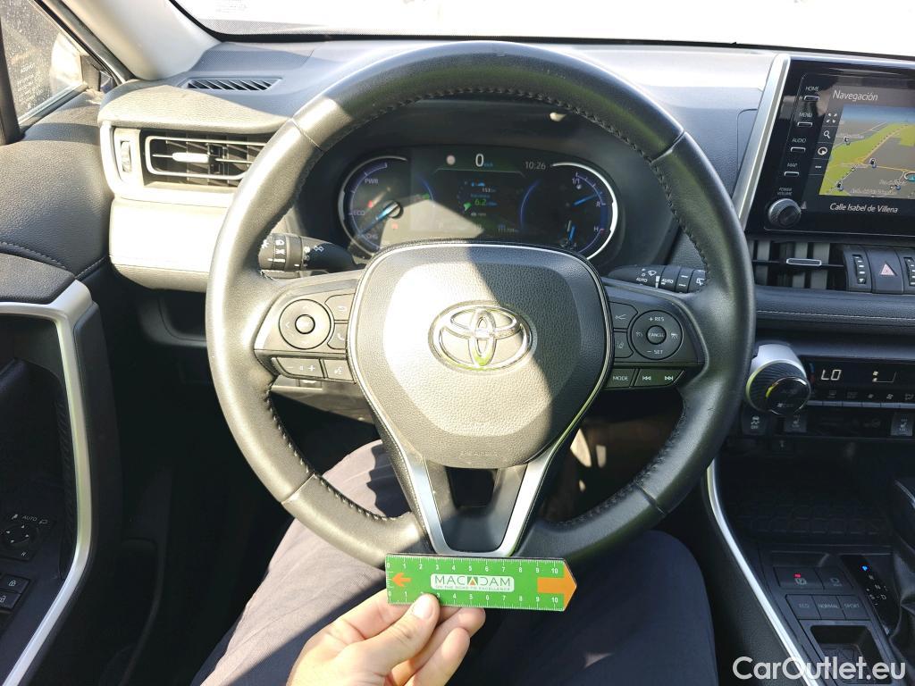  Toyota  RAV4 TOYOTA  todoterreno 2.5l 220H Advance 180 CV  #32