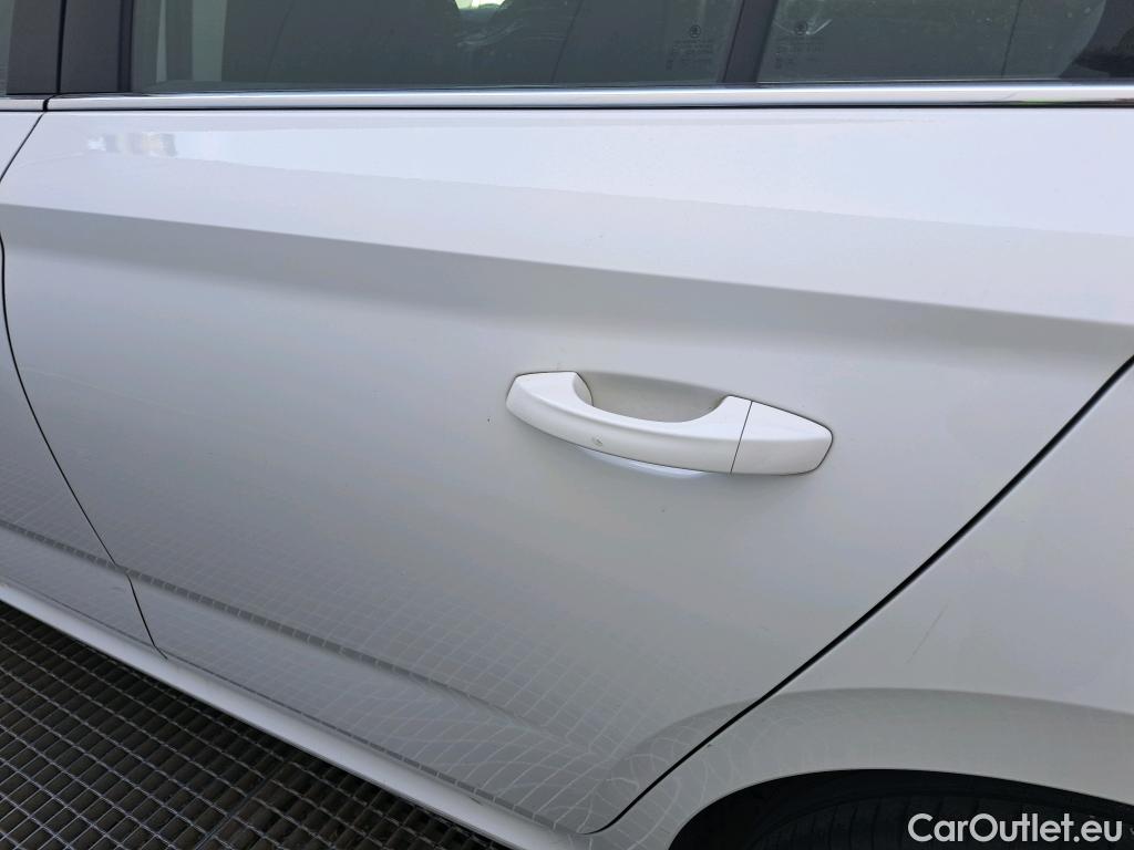  Skoda  KAMIQ SKODA  1.0 TSI 81kW (110CV) DSG Ambition (CX) #21