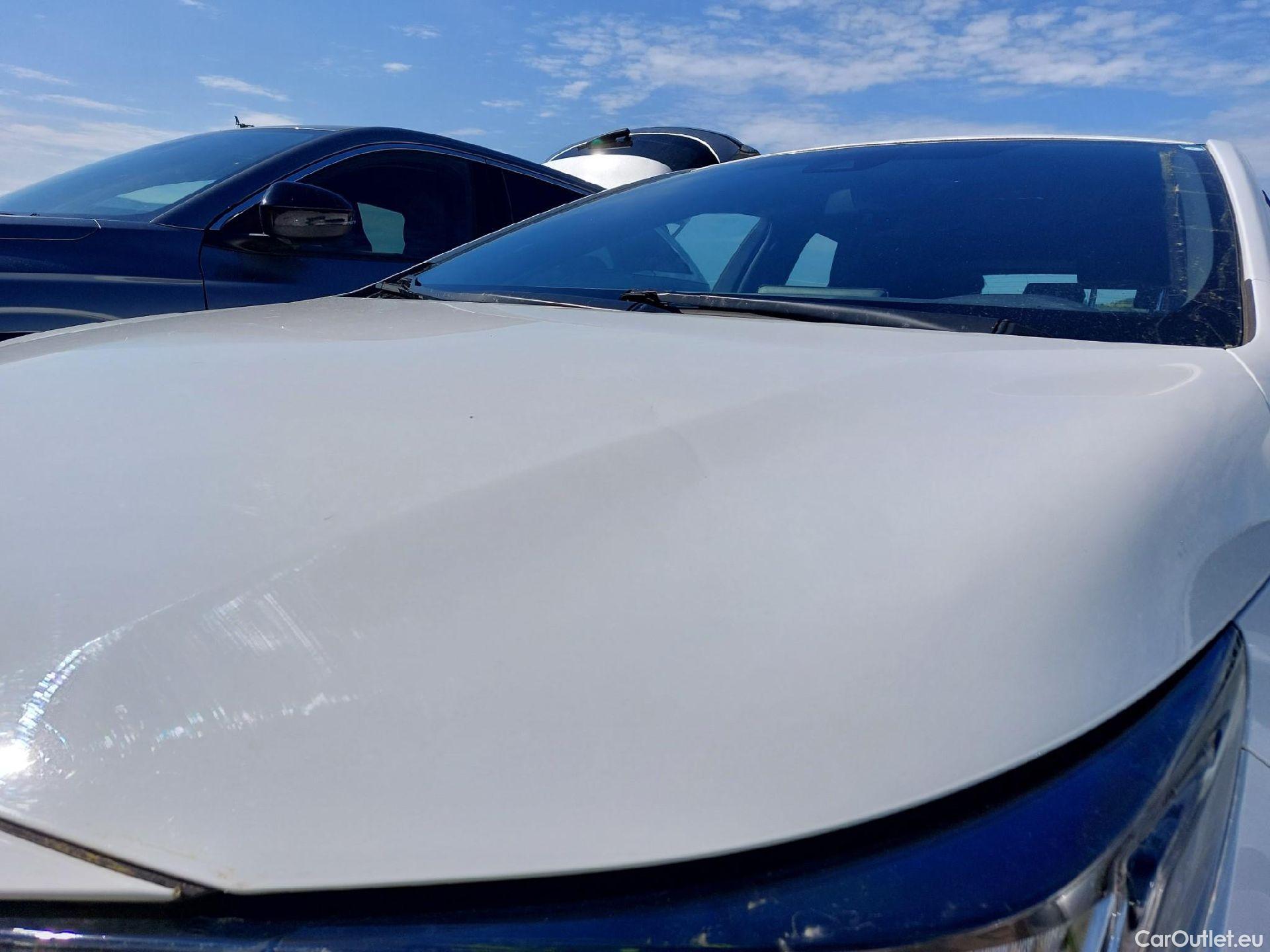  Toyota  Corolla TOYOTA  / 2019 / 5P / berlina con portón 1.8 125H BUSINESS PLUS E-CVT #2