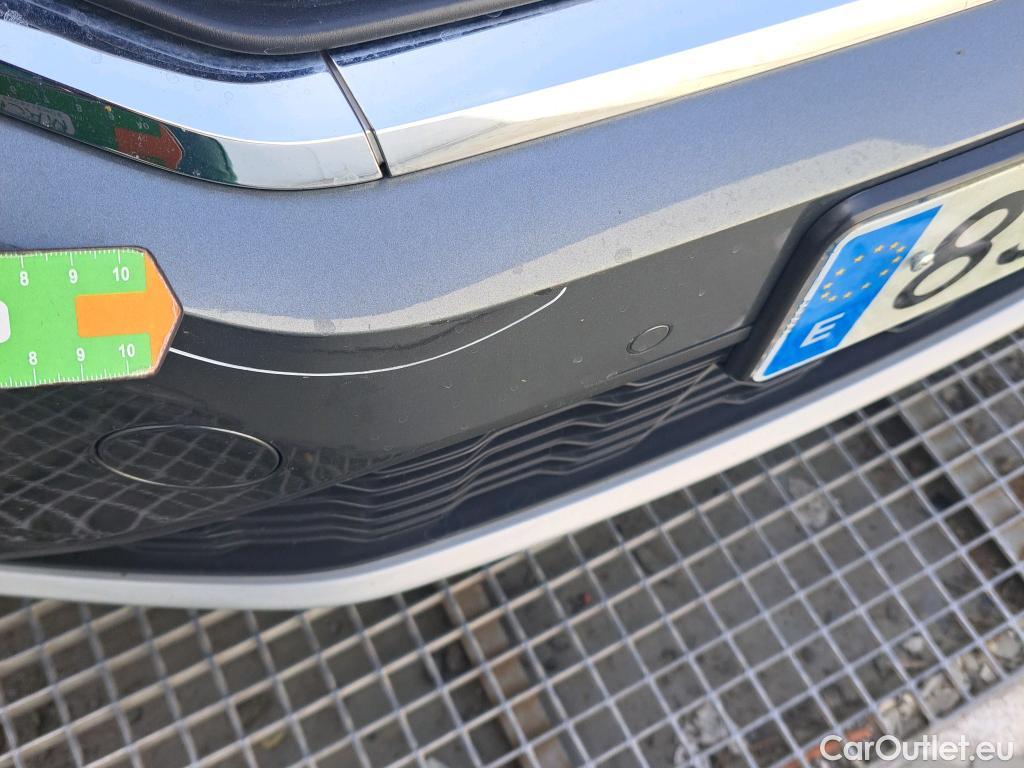  Volkswagen  T-ROC VOLKSWAGEN  / 2017 / 5P / todoterreno Advance 2.0 TDI 85kW (115CV) #23