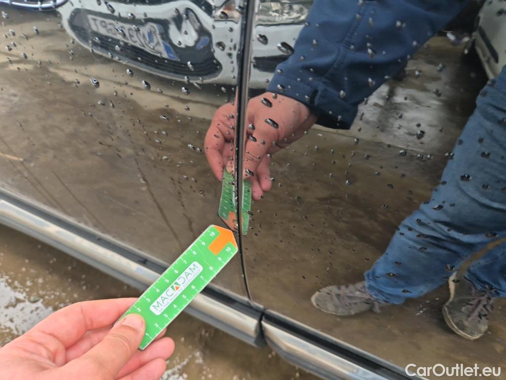  Peugeot  3008 PEUGEOT  / 2020 / 5P / todoterreno 1.5 BlueHDi 96kW (130CV) S&S Allure EAT8 #31