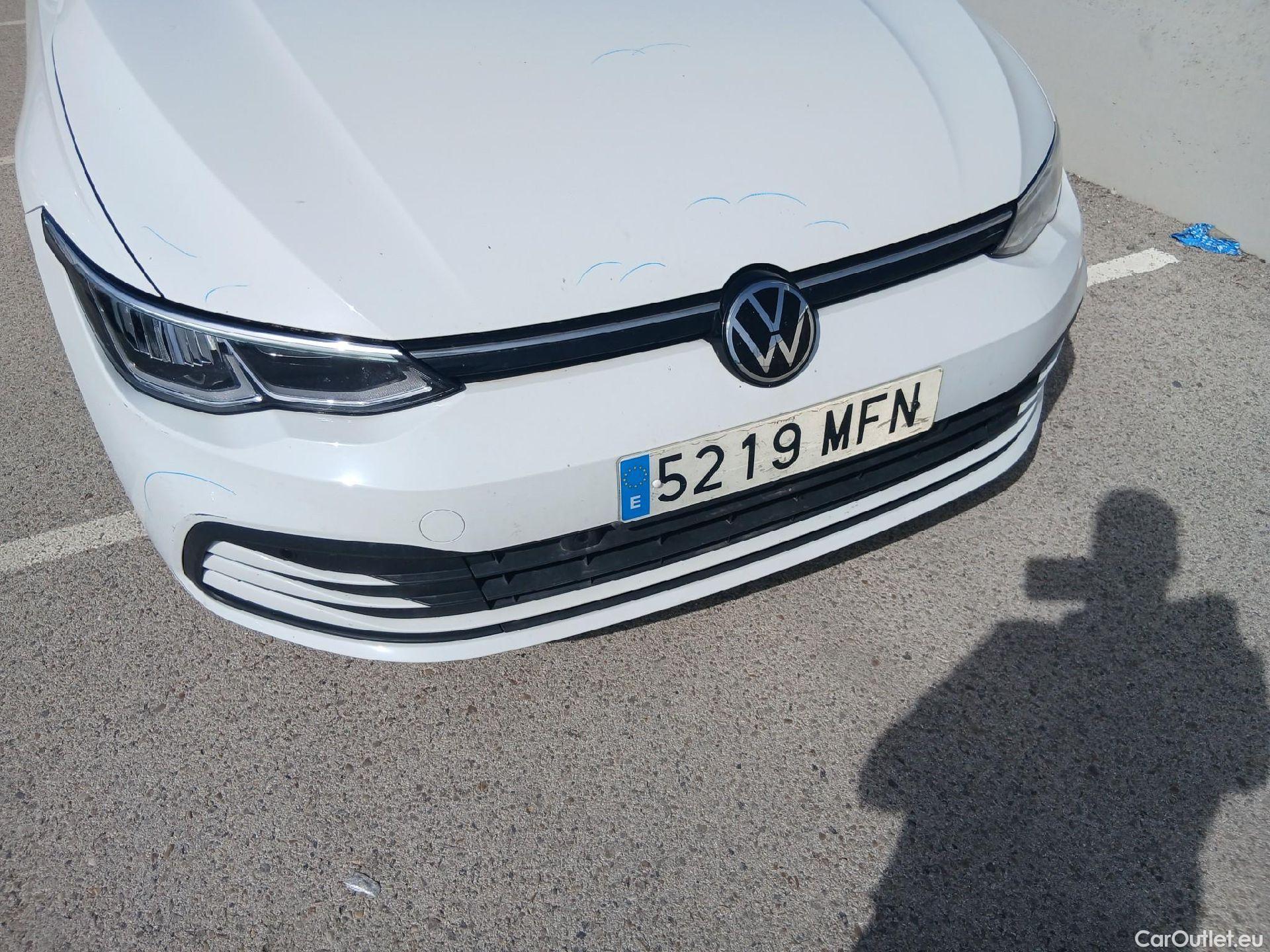  Volkswagen  Golf  VOLKSWAGEN / 2020 / 5P / familiar 2.0 TDI 85kW (115CV) DSG Variant #2