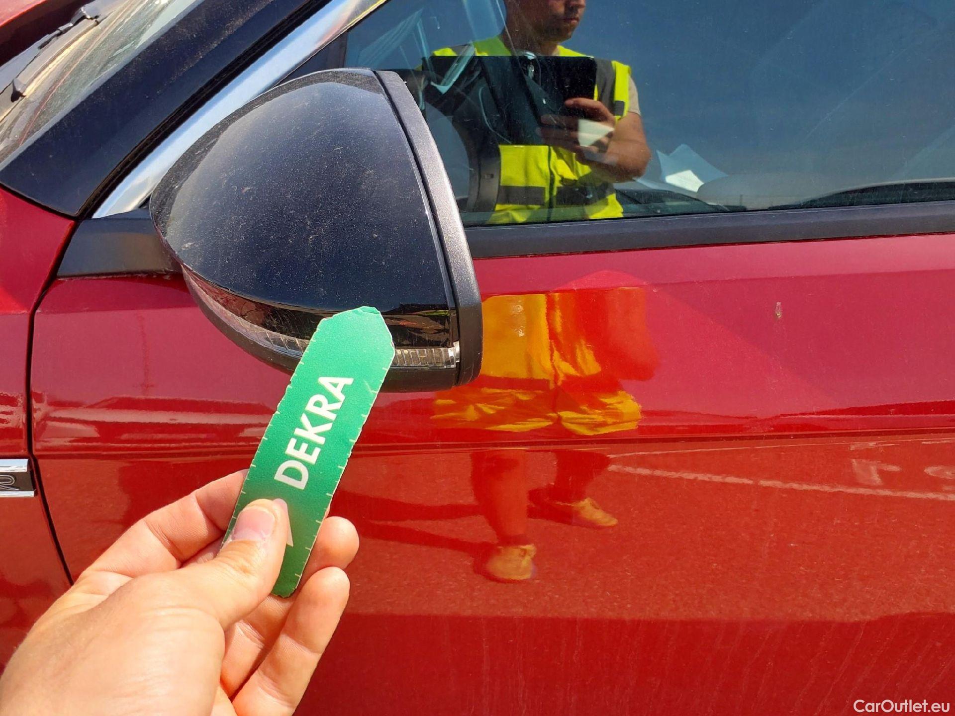  Volkswagen  T-ROC VOLKSWAGEN  / 2021 / 5P / todoterreno R-Line 2.0 TDI 110kW (150CV) DSG #4