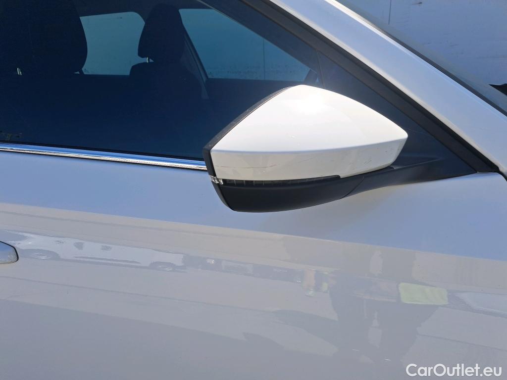  Skoda  KAMIQ SKODA  1.0 TSI 81kW (110CV) DSG Ambition (CX) #31