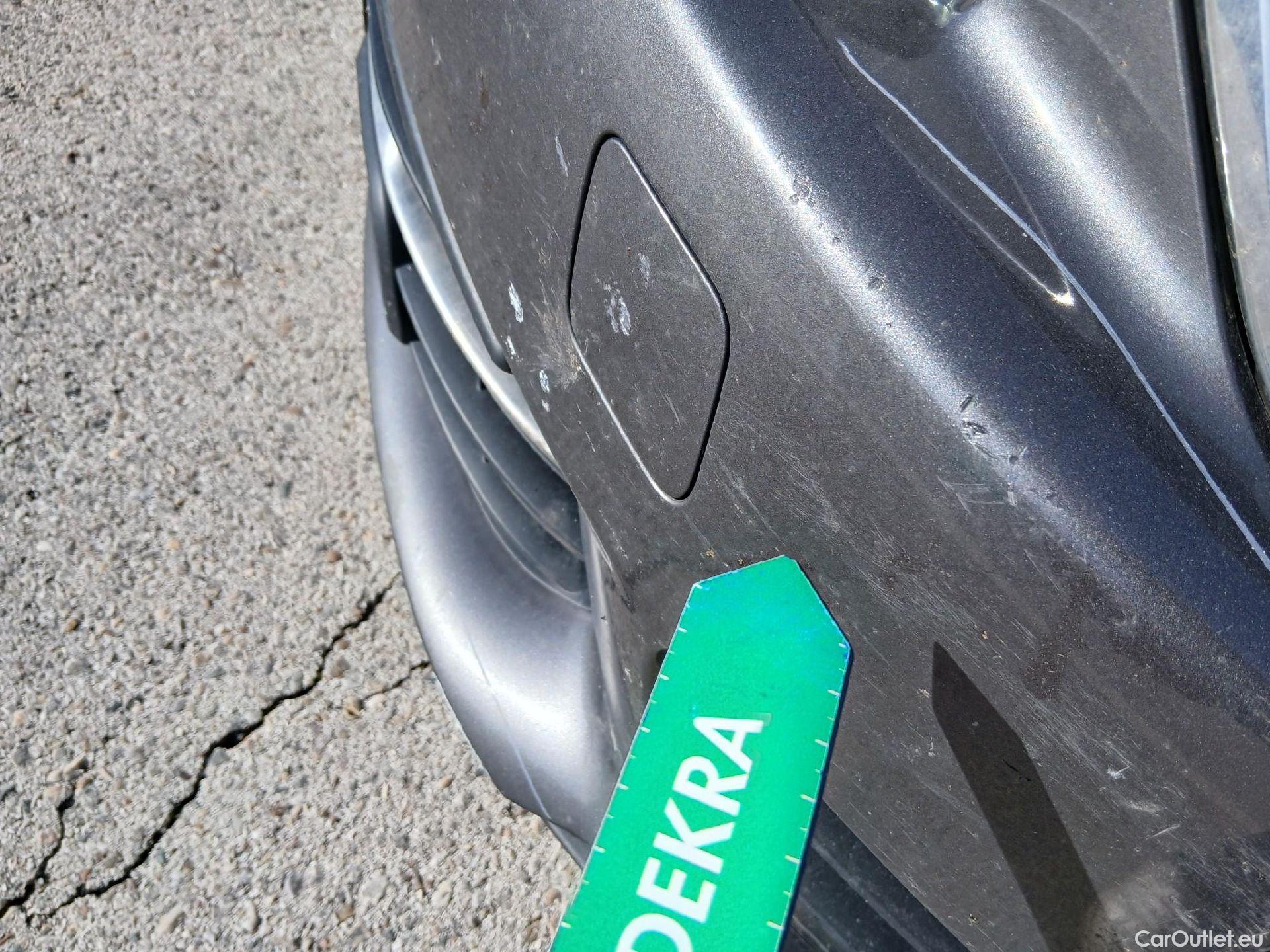  Peugeot  308 PEUGEOT  / 2017 / 5P / berlina con portón 5p Active Pack PureTech 110 S&S #4