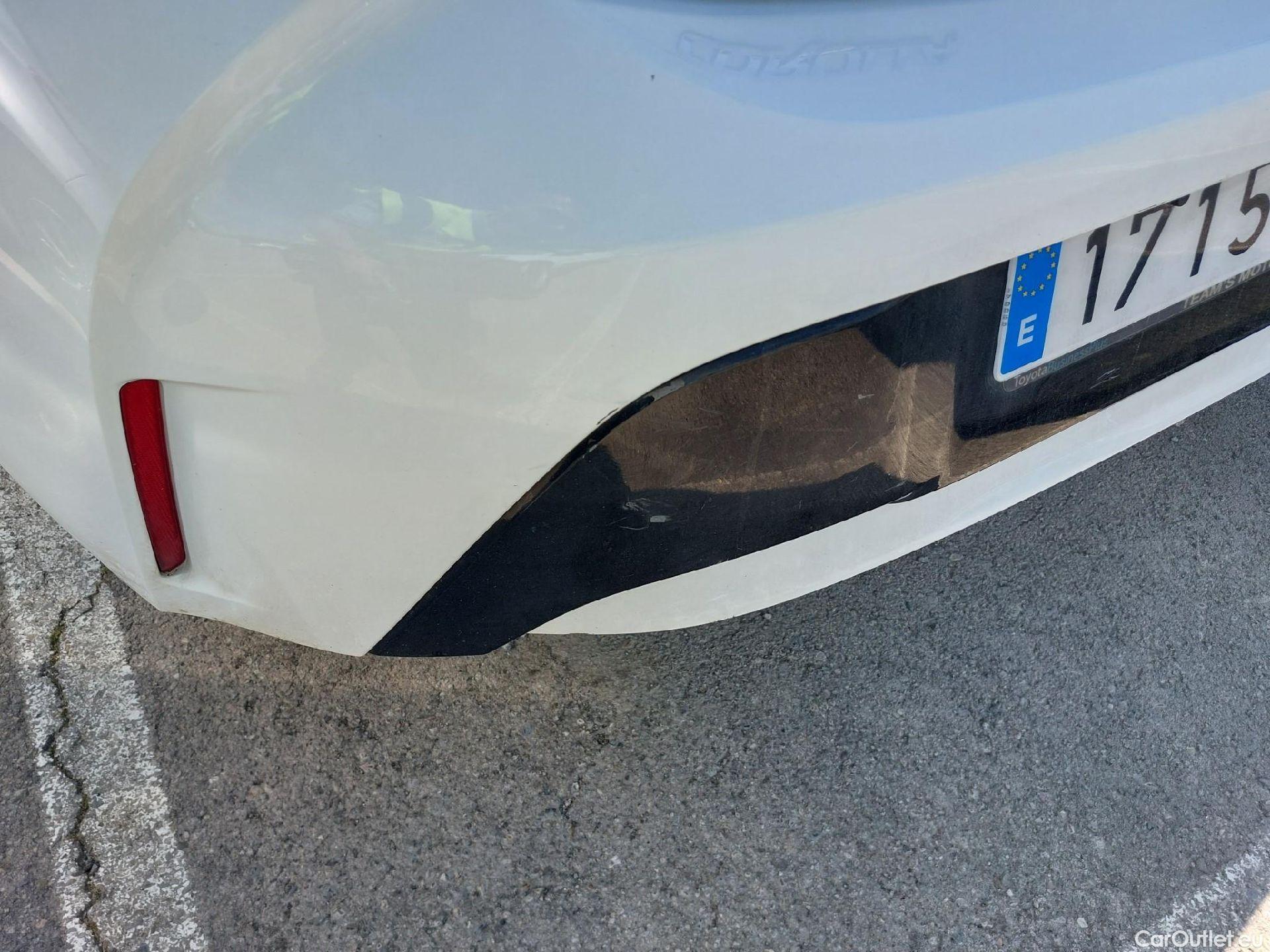  Toyota  Corolla TOYOTA  / 2019 / 5P / berlina con portón 1.8 125H BUSINESS PLUS E-CVT #8