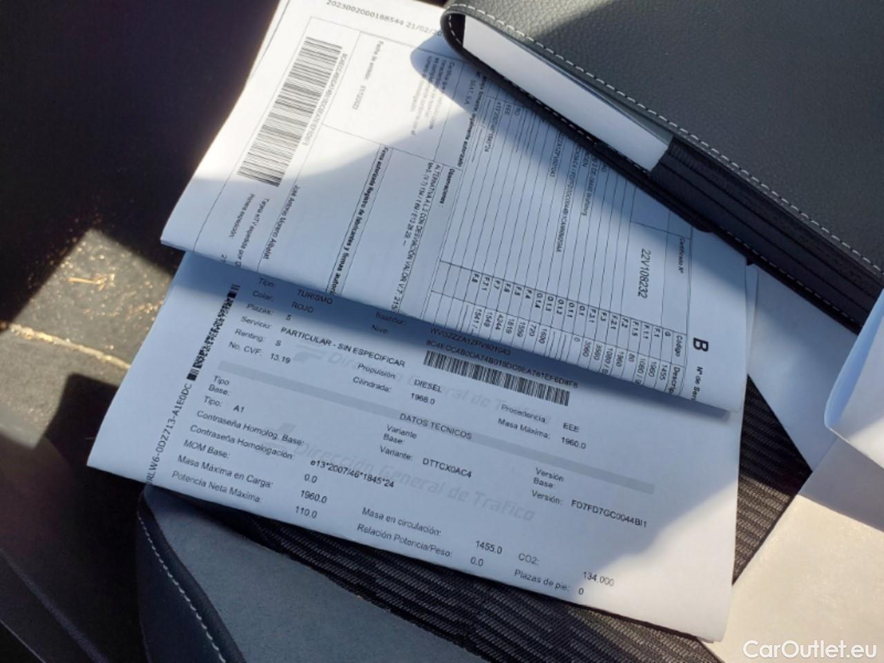  Volkswagen  T-ROC VOLKSWAGEN  / 2021 / 5P / todoterreno R-Line 2.0 TDI 110kW (150CV) DSG #1