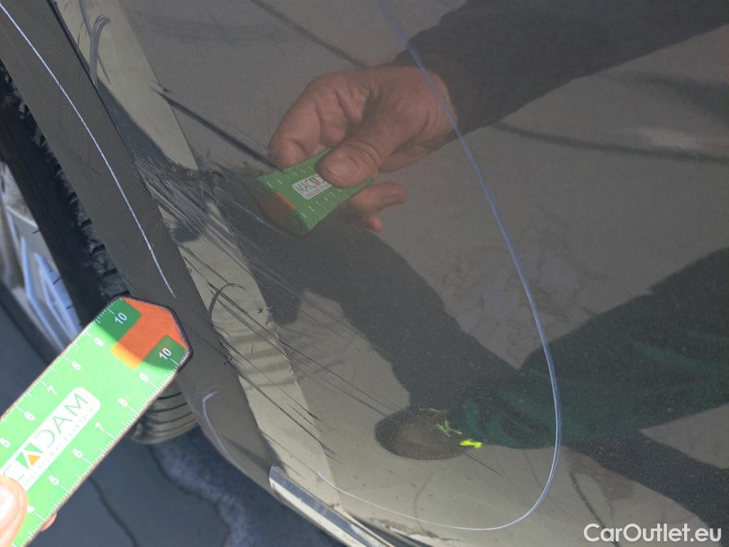  Volkswagen  T-ROC VOLKSWAGEN  / 2017 / 5P / todoterreno Advance 2.0 TDI 85kW (115CV) #18