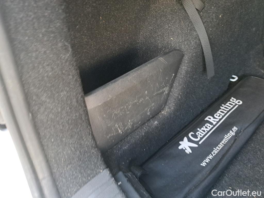  Skoda  KAMIQ SKODA  1.0 TSI 81kW (110CV) DSG Ambition (CX) #19