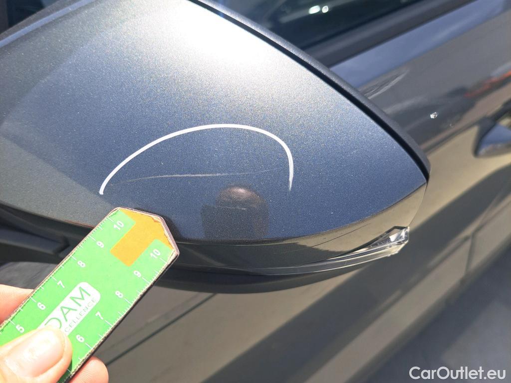  Volkswagen  T-ROC VOLKSWAGEN  / 2017 / 5P / todoterreno Advance 2.0 TDI 85kW (115CV) #47