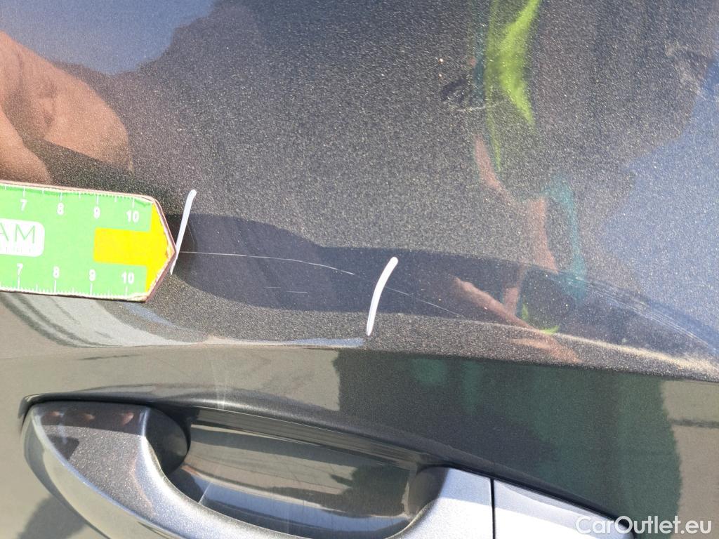  Volkswagen  T-ROC VOLKSWAGEN  / 2017 / 5P / todoterreno Advance 2.0 TDI 85kW (115CV) #27