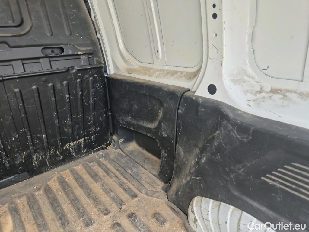  Citroen  Berlingo CITROEN  / 2018 / 3P / furgón derivado de turismo Talla M BlueHDi 100 CONTROL #19