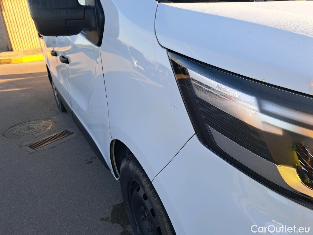  Nissan  NV300 NISSAN  / 2021 / 4P / monovolumen Combi 9 2.0dCi 81kW L1H1 1T Comfort #53