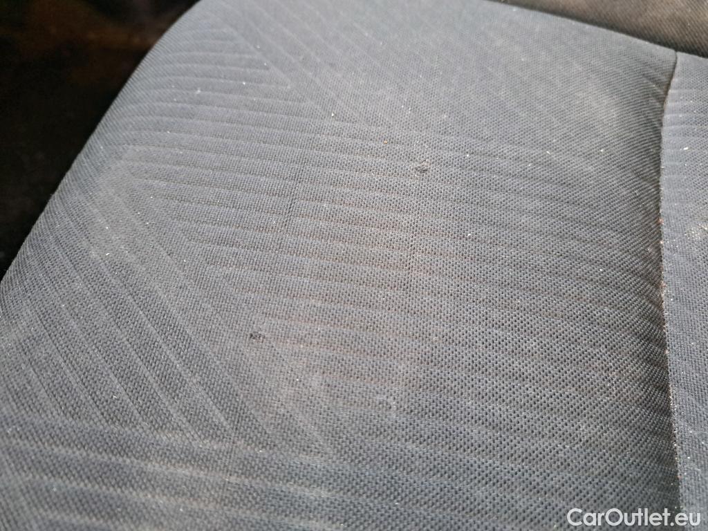  Nissan  NV300 NISSAN  / 2021 / 4P / monovolumen Combi 9 2.0dCi 81kW L1H1 1T Comfort #28