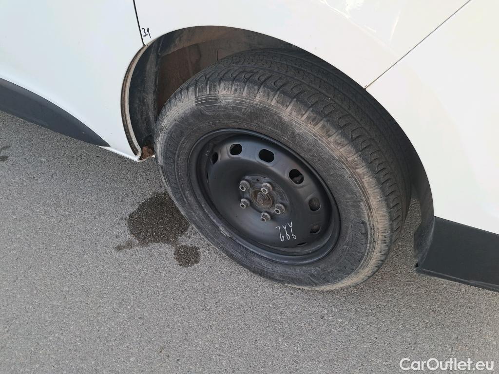  Nissan  NV300 NISSAN  / 2021 / 4P / monovolumen Combi 9 2.0dCi 81kW L1H1 1T Comfort #55