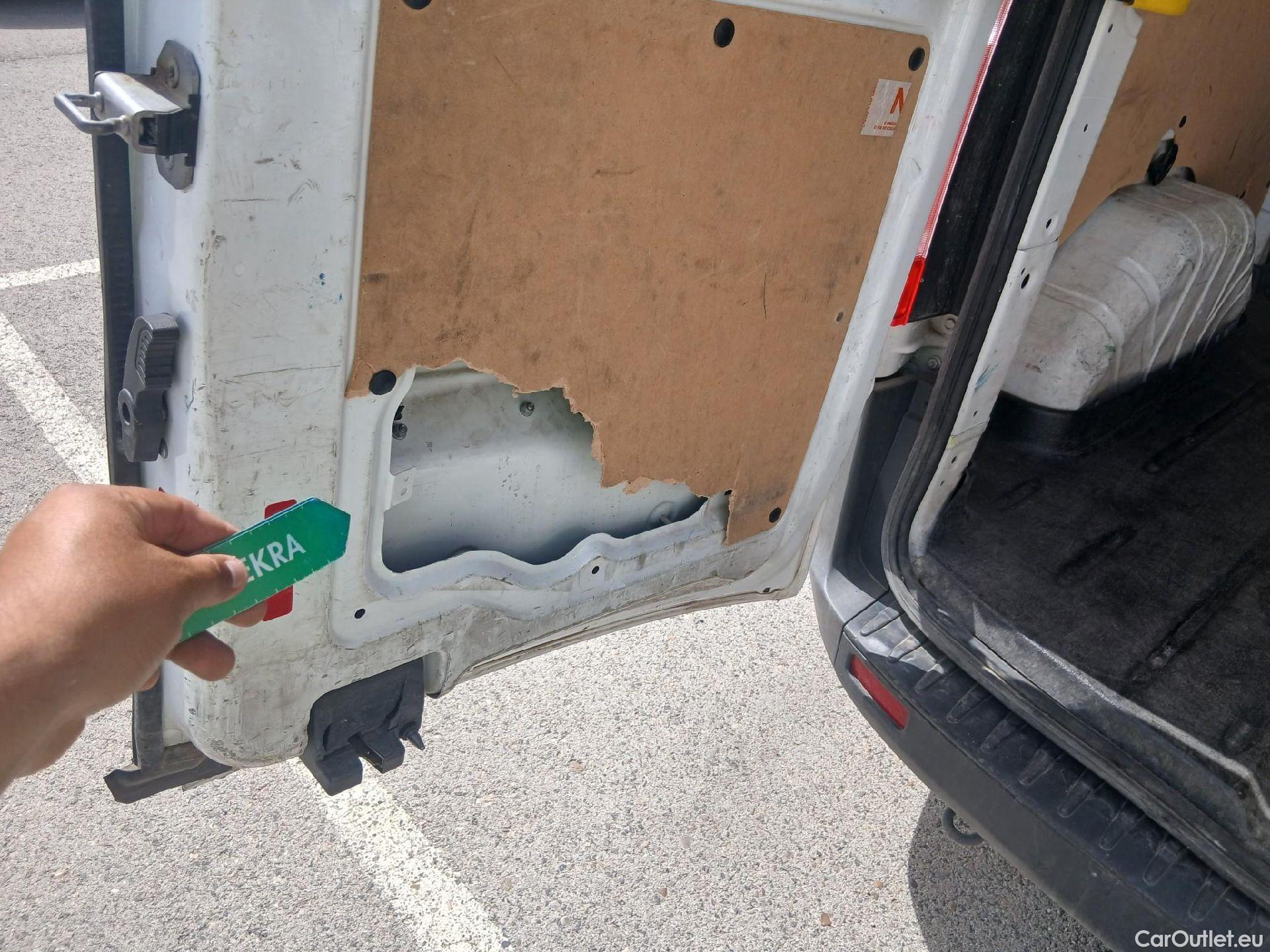  Ford  Transit FORD  Custom / 2012 / 4P / furgón Van 2.0 TDCI 77kW 300 L2 Ambiente #4