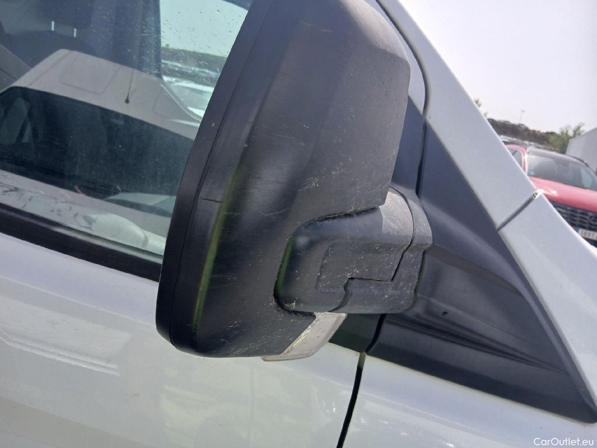  Ford  Transit FORD  Custom / 2012 / 4P / furgón Van 2.0 TDCI 77kW 300 L2 Ambiente #41