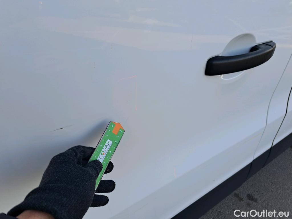  Nissan  NV300 NISSAN  / 2021 / 4P / monovolumen Combi 9 2.0dCi 81kW L1H1 1T Comfort #11