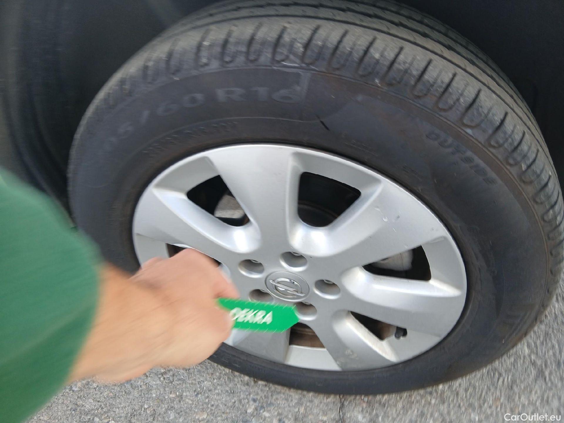  Opel  Combo OPEL  Life / 2018 / 5P / monovolumen compacto 1.5 TD 96kW (130CV) S/S Innovation L Aut #14