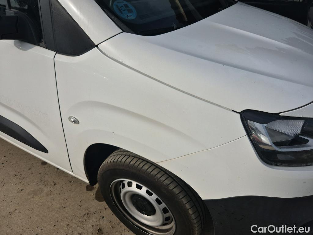  Citroen  Berlingo CITROEN  / 2018 / 3P / furgón derivado de turismo Talla M BlueHDi 100 CONTROL #27