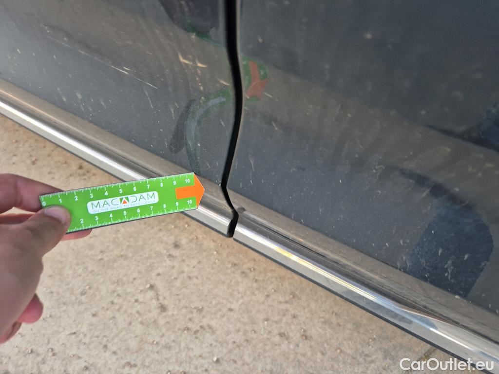  Volvo  XC60 VOLVO  todoterreno 2.0 B4 D Inscription Auto 200 CV #25