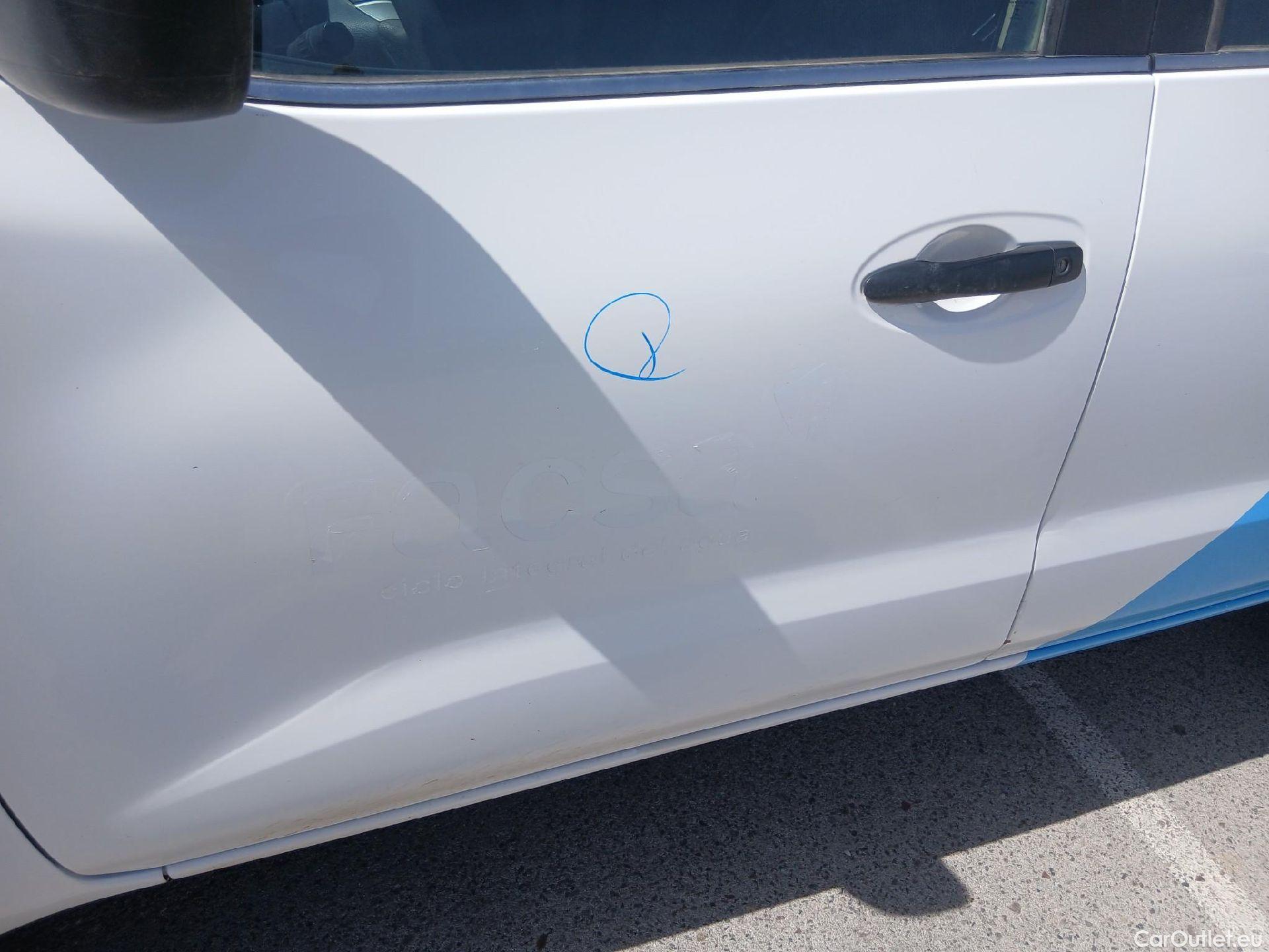  Nissan  Navara NISSAN  / 2015 / 4P / pickup Doble Cab. 2.3dCi 120kW(160CV) Acenta #31