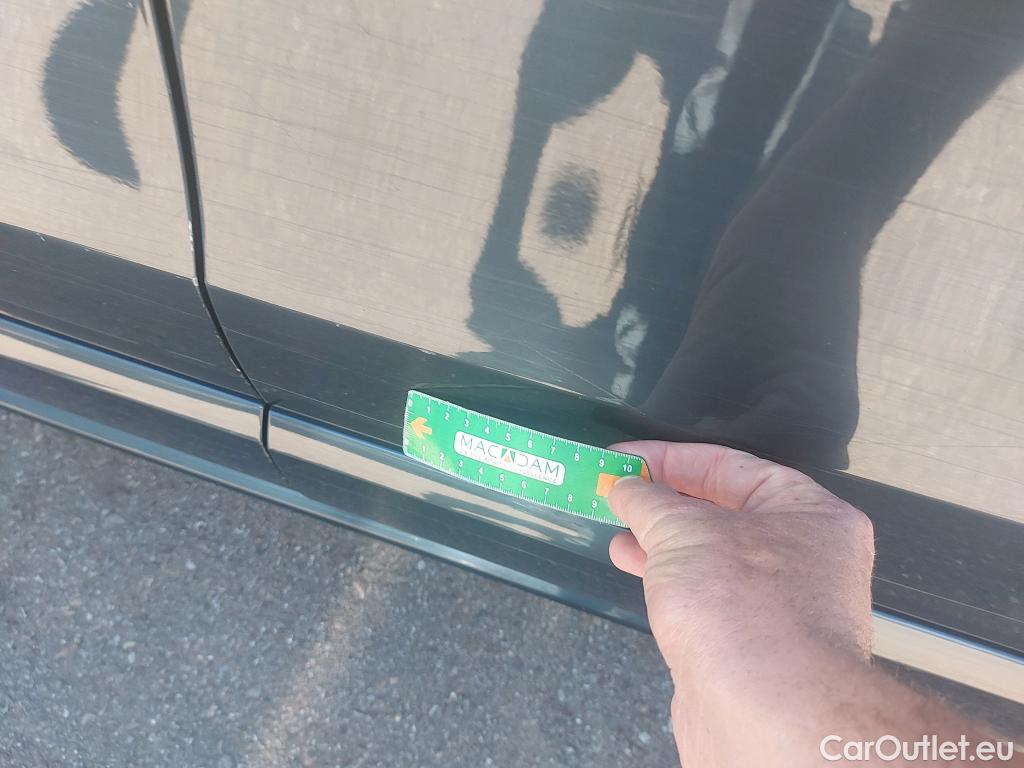  Volvo  XC90 VOLVO  todoterreno 2.0 B5 D AWD Momentum Pro Auto 240 CV  #16