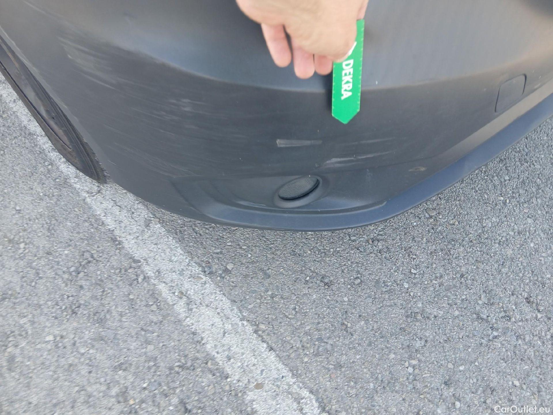  Mercedes  Vito MERCEDES-BENZ  / 2014 / 4P / furgón 111 CDI Larga #3