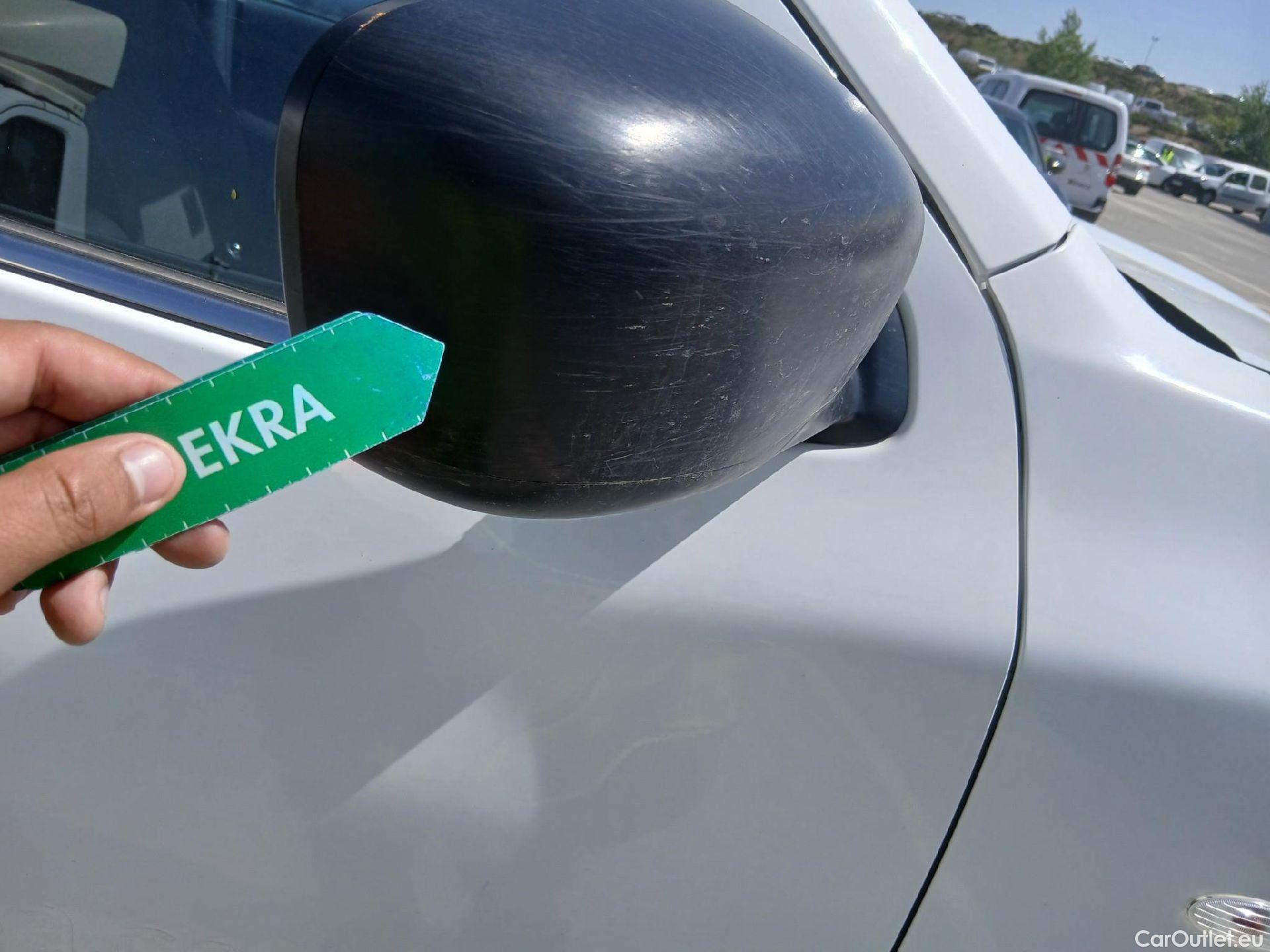  Nissan  Navara NISSAN  / 2015 / 4P / pickup Doble Cab. 2.3dCi 120kW(160CV) Acenta #51