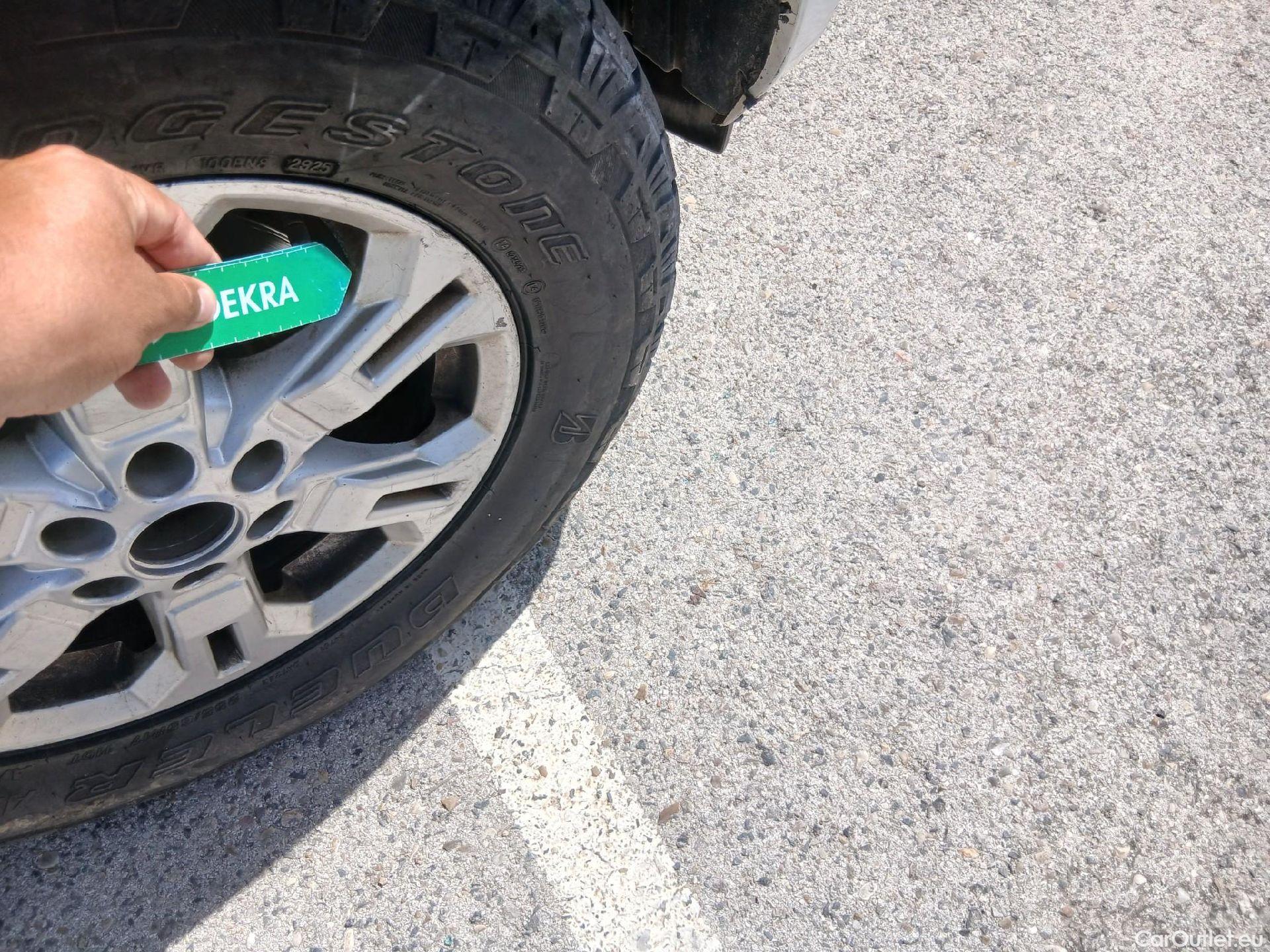  Nissan  Navara NISSAN  / 2015 / 4P / pickup Doble Cab. 2.3dCi 120kW(160CV) Acenta #55