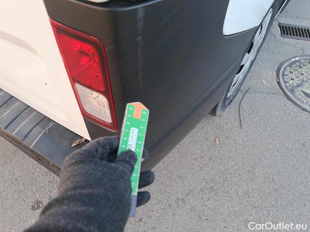  Nissan  NV300 NISSAN  / 2021 / 4P / monovolumen Combi 9 2.0dCi 81kW L1H1 1T Comfort #37