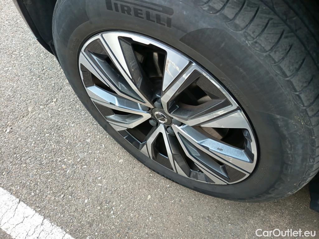  Volvo  XC60 VOLVO  / 2017 / 5P / todoterreno 2.0 T6 AWD Recharge Inscription Auto #9