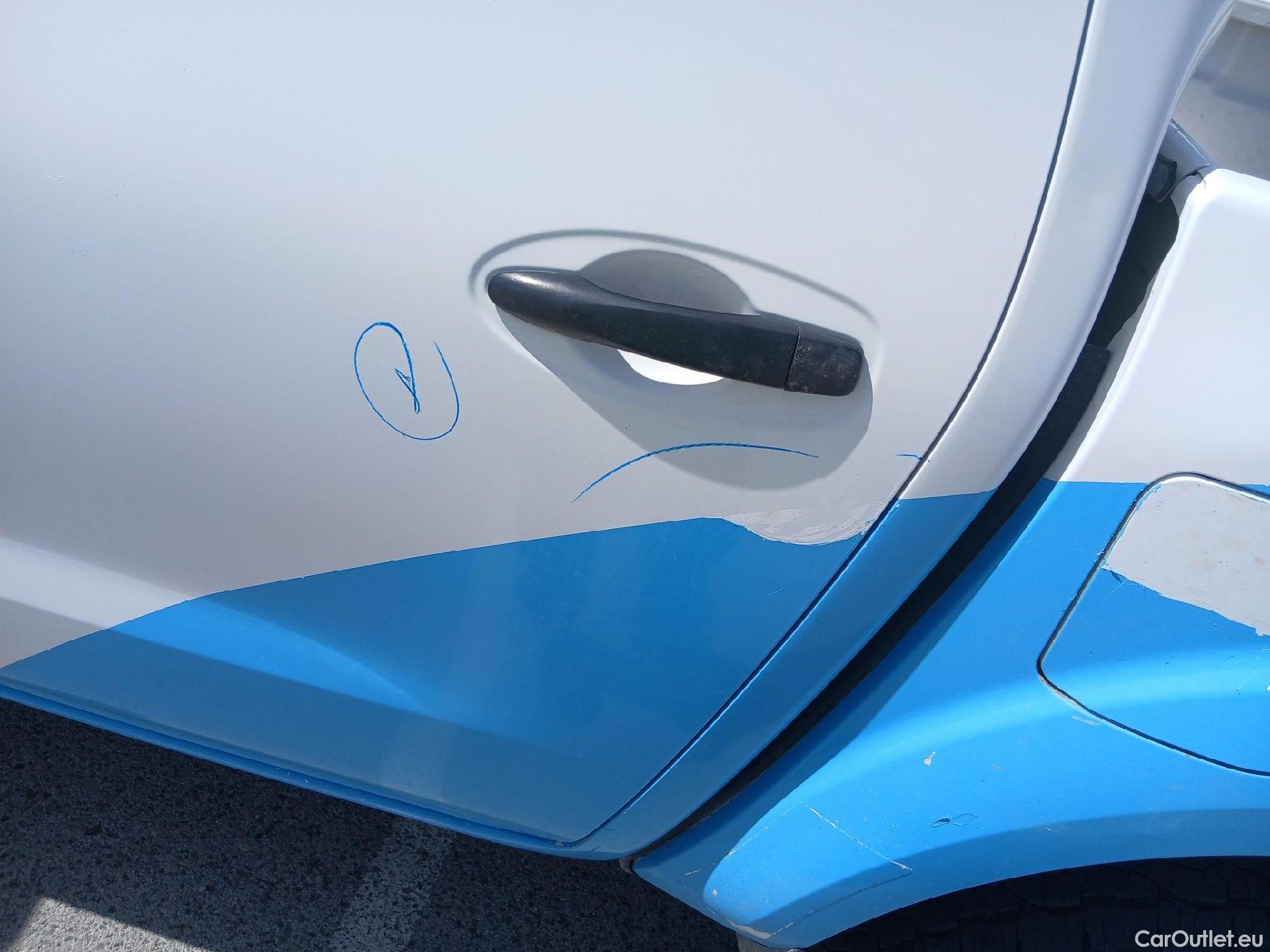  Nissan  Navara NISSAN  / 2015 / 4P / pickup Doble Cab. 2.3dCi 120kW(160CV) Acenta #32