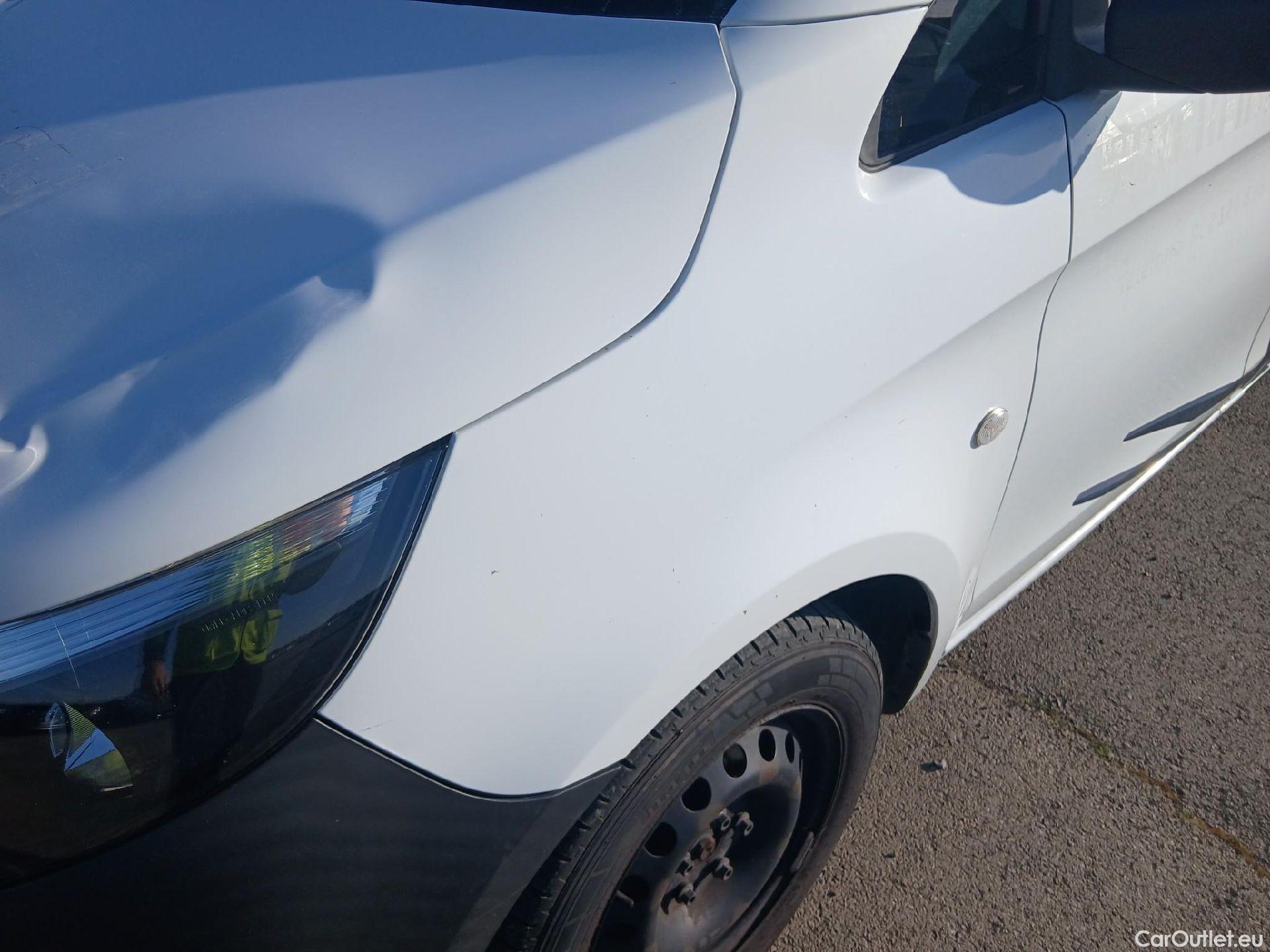  Mercedes  Vito MERCEDES-BENZ  / 2014 / 4P / furgón 111 CDI Larga #5