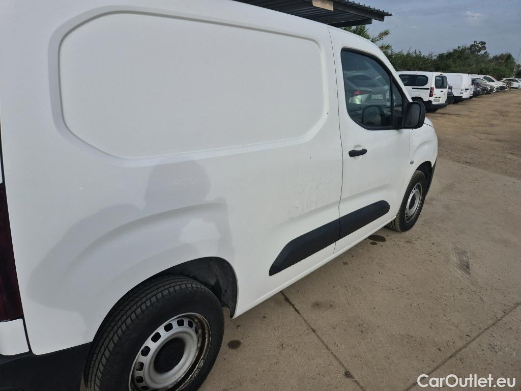  Citroen  Berlingo CITROEN  / 2018 / 3P / furgón derivado de turismo Talla M BlueHDi 100 CONTROL #9