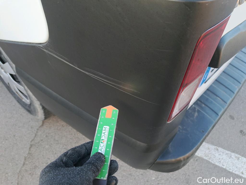  Nissan  NV300 NISSAN  / 2021 / 4P / monovolumen Combi 9 2.0dCi 81kW L1H1 1T Comfort #40