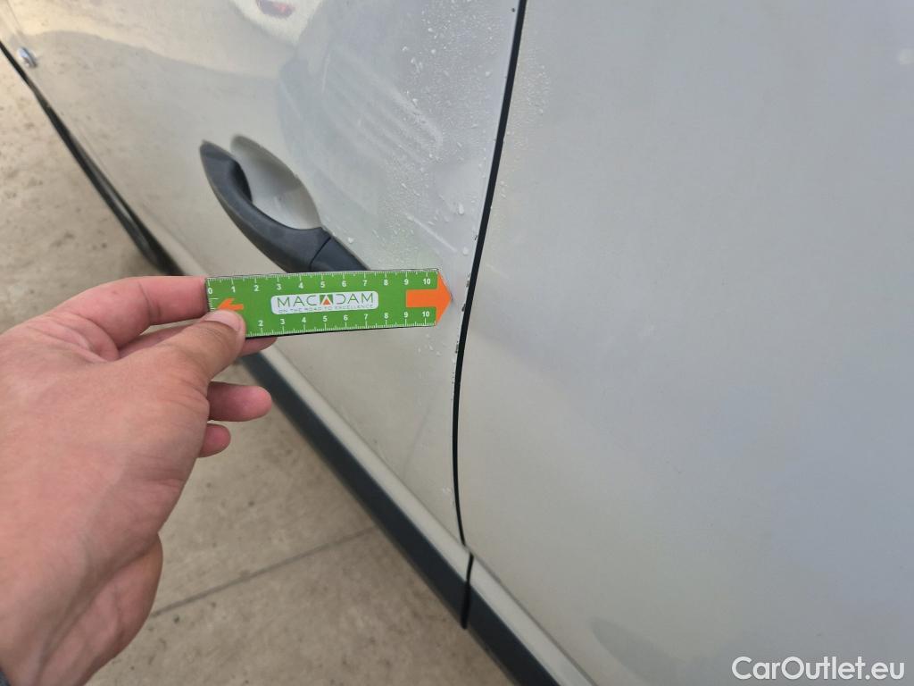  Citroen  Berlingo CITROEN  / 2018 / 3P / furgón derivado de turismo Talla M BlueHDi 100 CONTROL #32