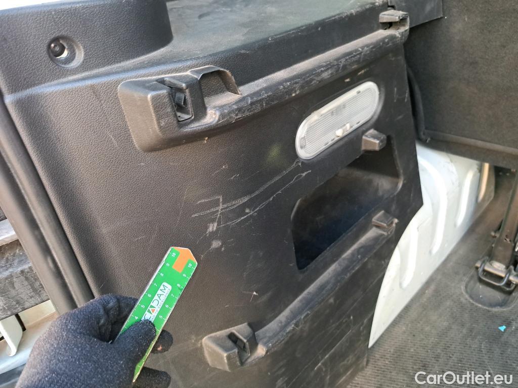  Nissan  NV300 NISSAN  / 2021 / 4P / monovolumen Combi 9 2.0dCi 81kW L1H1 1T Comfort #46