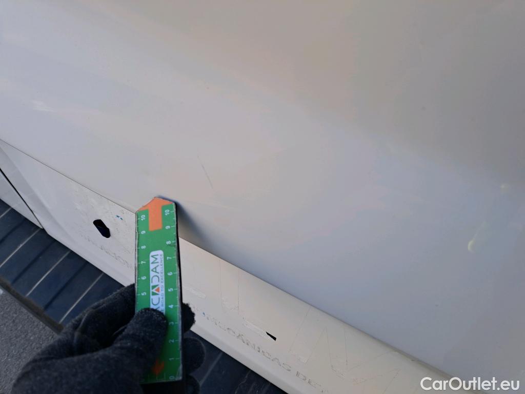  Nissan  NV300 NISSAN  / 2021 / 4P / monovolumen Combi 9 2.0dCi 81kW L1H1 1T Comfort #70