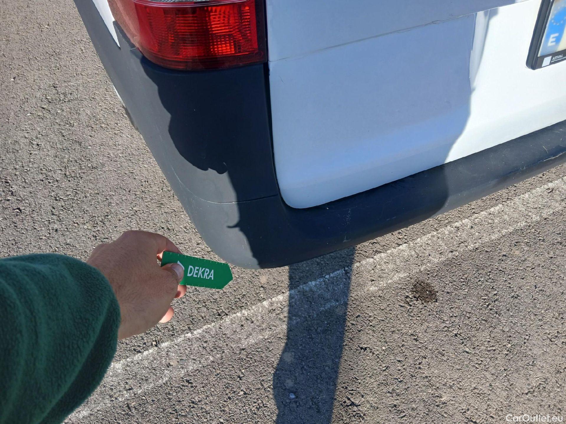  Mercedes  Vito MERCEDES-BENZ  / 2014 / 4P / furgón 111 CDI Larga #16