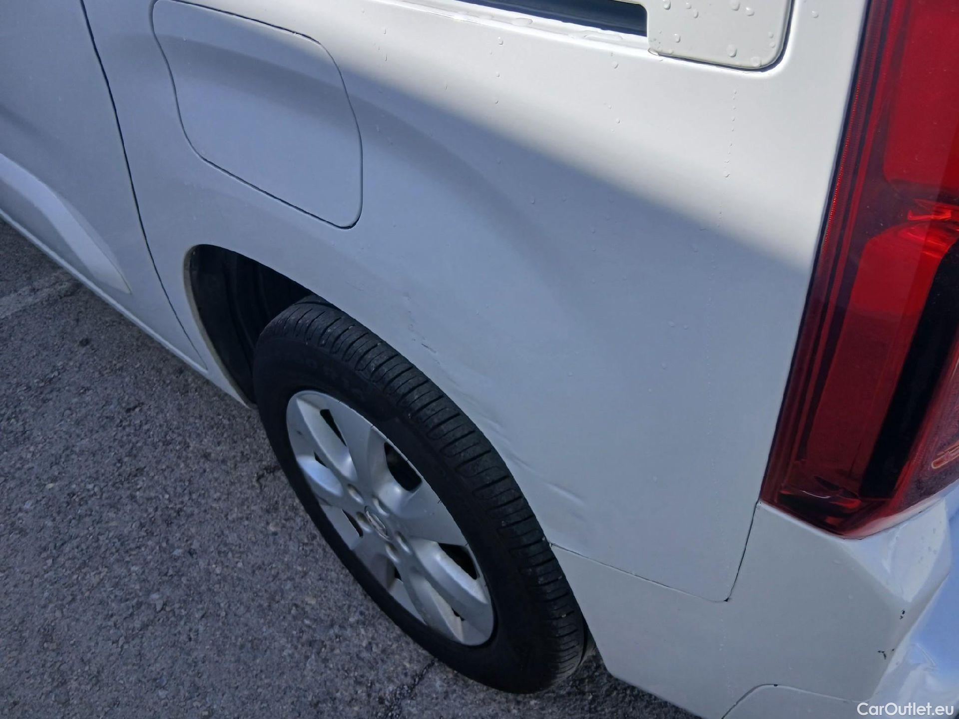  Opel  Combo OPEL  Life / 2018 / 5P / monovolumen compacto 1.5 TD 96kW (130CV) S/S Innovation L Aut #11